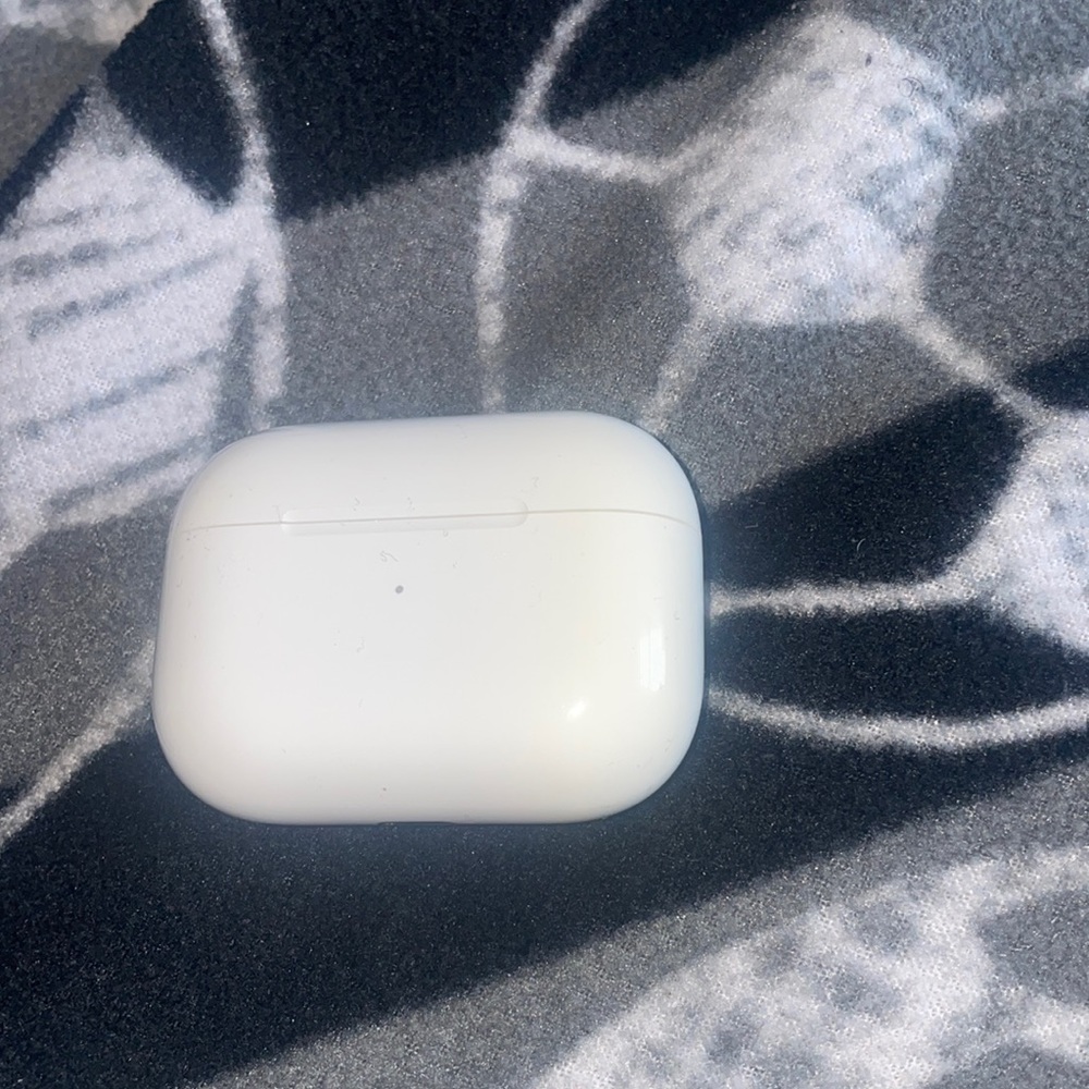 Airpod pro first gen case ONLY